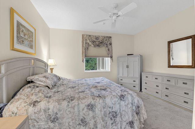 10612 Royal Caribbean Circle, Boynton Beach, FL 33437