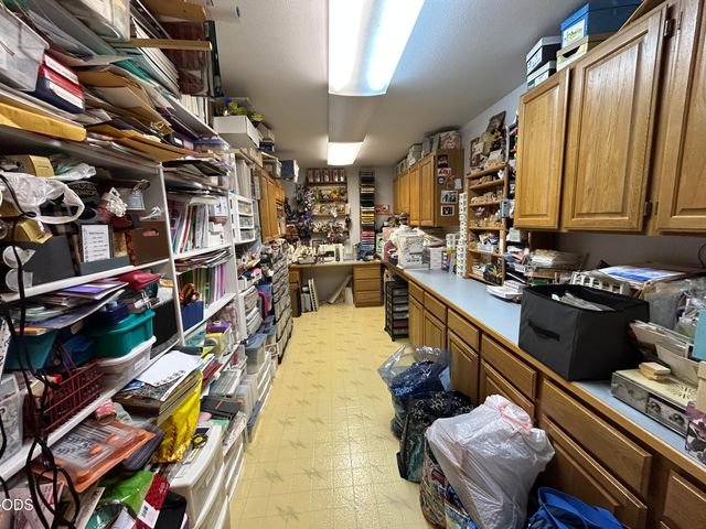 2075 SW Allen Creek Road, Grants Pass, OR 97527