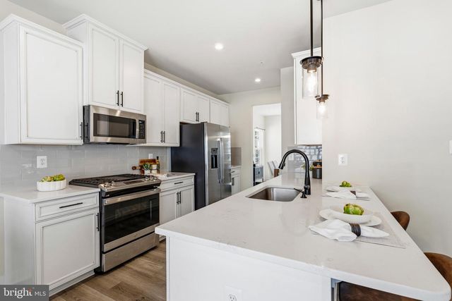 205 BAUGHMANS LN, Frederick, MD 21702
