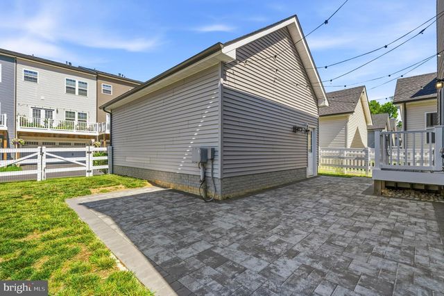 205 BAUGHMANS LN, Frederick, MD 21702