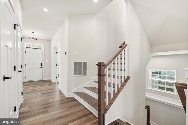 205 BAUGHMANS LN, Frederick, MD 21702