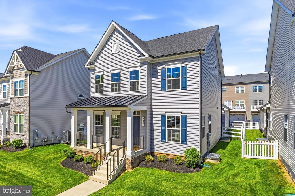 205 BAUGHMANS LN, Frederick, MD 21702