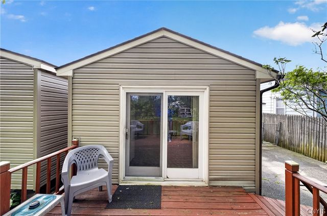 305 Hanover Avenue, Salina, NY 13088