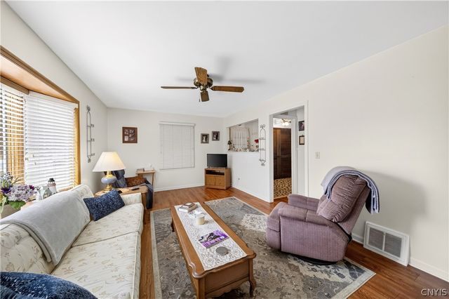 305 Hanover Avenue, Salina, NY 13088