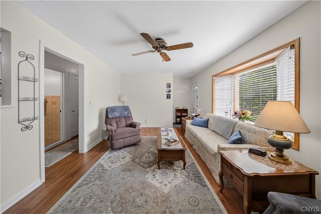 305 Hanover Avenue, Salina, NY 13088