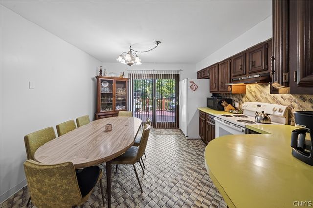 305 Hanover Avenue, Salina, NY 13088