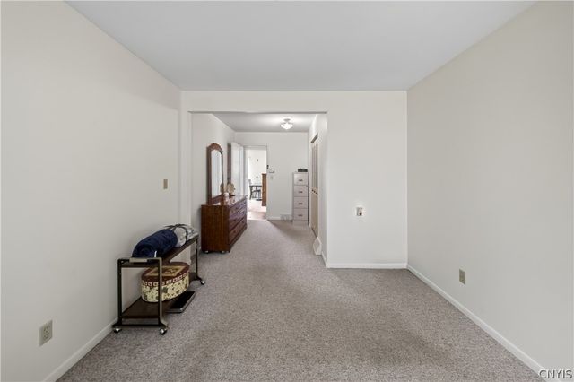 305 Hanover Avenue, Salina, NY 13088
