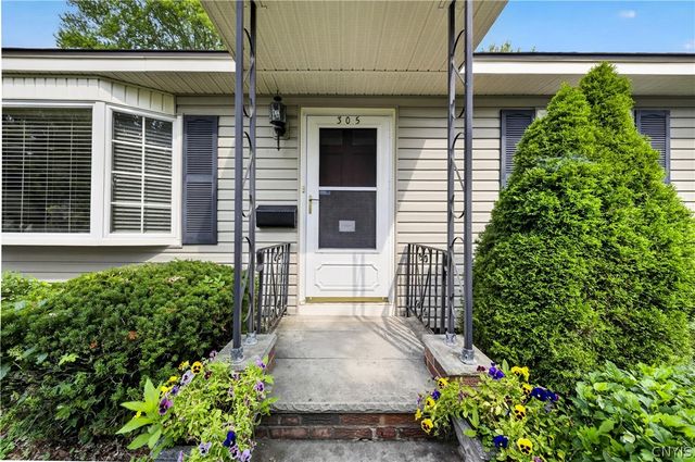 305 Hanover Avenue, Salina, NY 13088