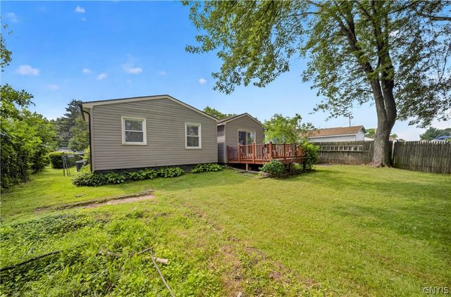 305 Hanover Avenue, Salina, NY 13088
