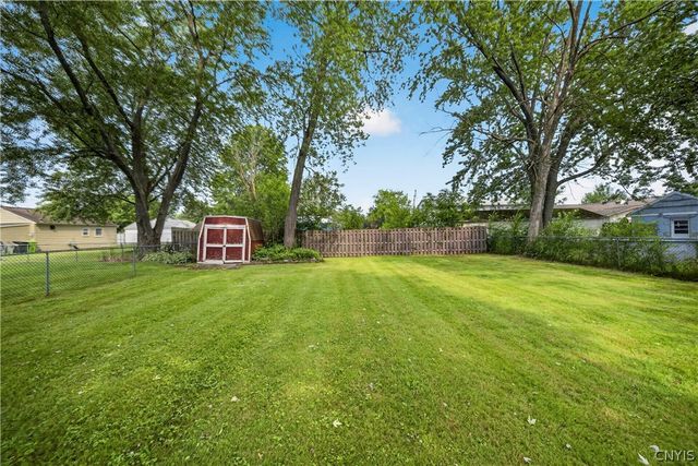 305 Hanover Avenue, Salina, NY 13088