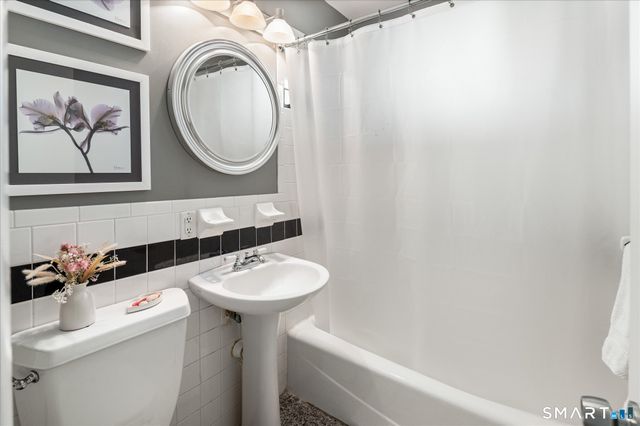 15 Muriel Drive, Stamford, CT 06907