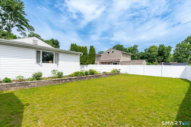 15 Muriel Drive, Stamford, CT 06907