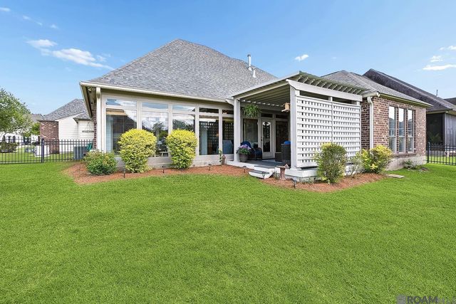 18433 Lake Harbor Ln, Prairieville, LA 70769