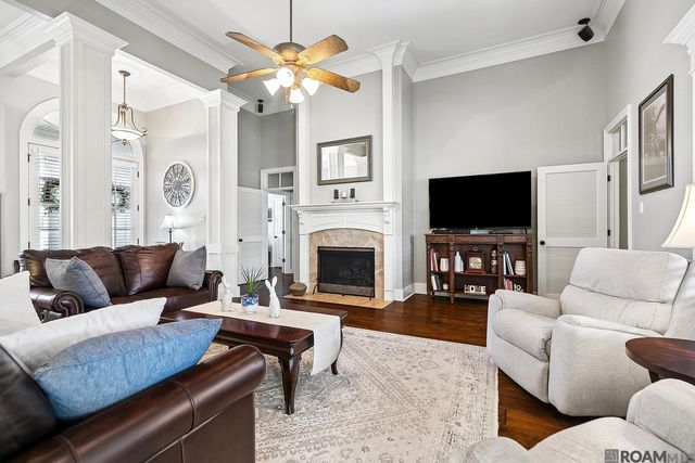 18433 Lake Harbor Ln, Prairieville, LA 70769