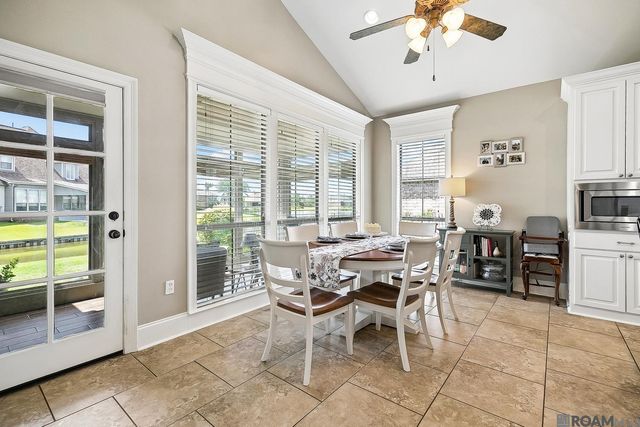 18433 Lake Harbor Ln, Prairieville, LA 70769