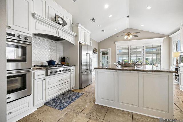 18433 Lake Harbor Ln, Prairieville, LA 70769