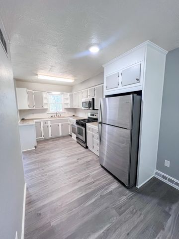 27713 Walnut Road, Urbana, MO 65767