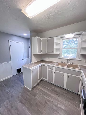 27713 Walnut Road, Urbana, MO 65767