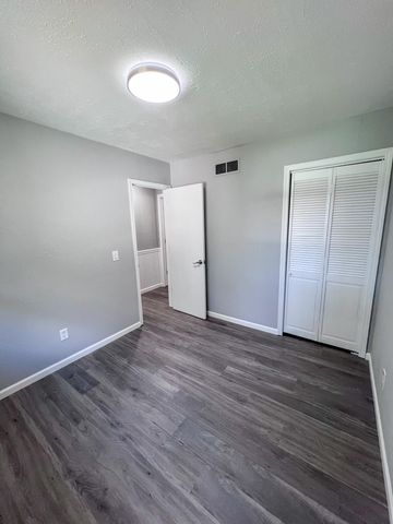 27713 Walnut Road, Urbana, MO 65767