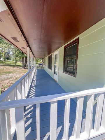 27713 Walnut Road, Urbana, MO 65767