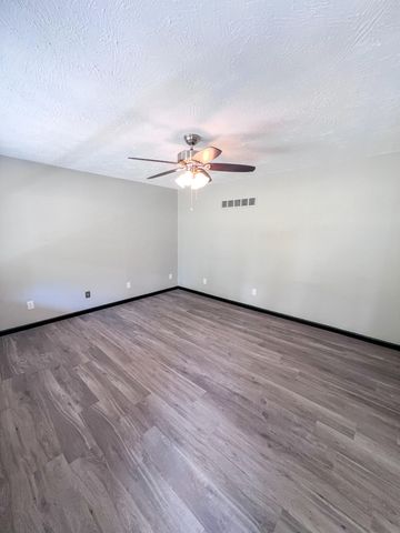 27713 Walnut Road, Urbana, MO 65767