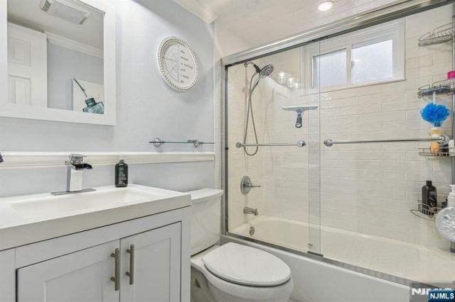 470 Valley Road 9A, Montclair, NJ 07043