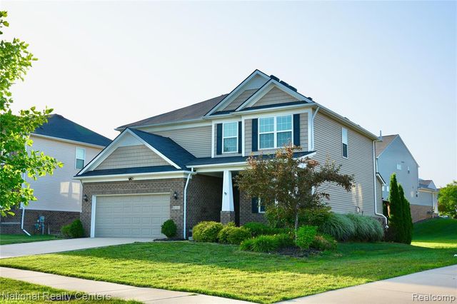 58180 Jonagold Lane, New Hudson, MI 48165