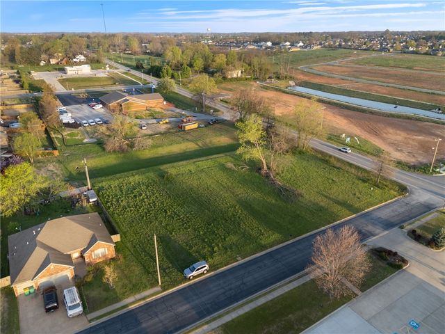 1101 W Centerton Boulevard, Centerton, AR 72719