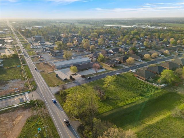 1101 W Centerton Boulevard, Centerton, AR 72719
