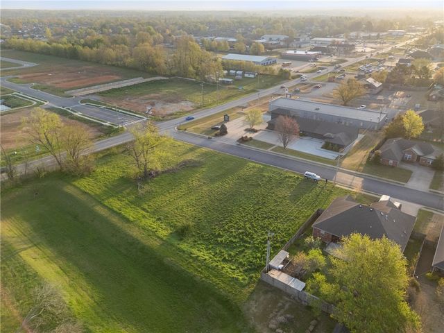 1101 W Centerton Boulevard, Centerton, AR 72719
