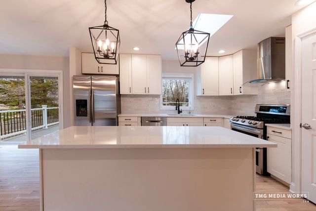 24331 Davids Court, Naperville, IL 60564