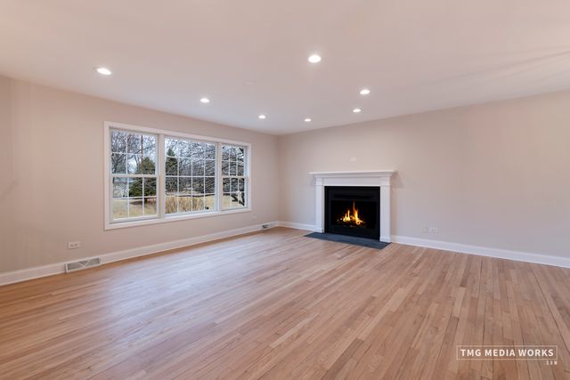 24331 Davids Court, Naperville, IL 60564