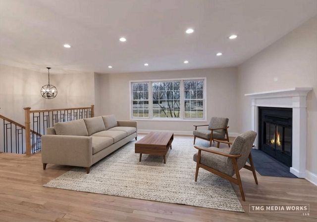 24331 Davids Court, Naperville, IL 60564