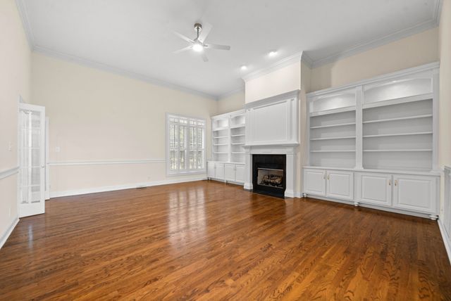 412 Treemont Dr, Clarksville, TN 37043
