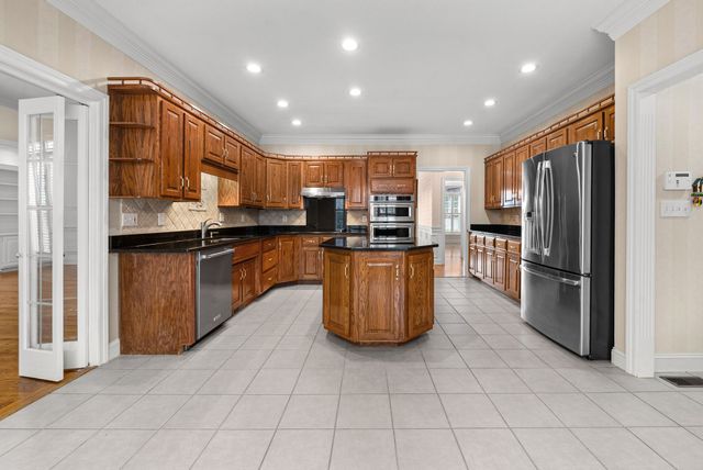 412 Treemont Dr, Clarksville, TN 37043