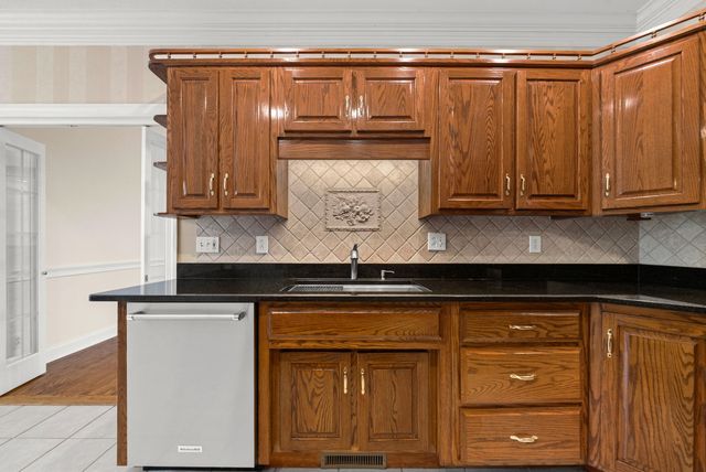 412 Treemont Dr, Clarksville, TN 37043