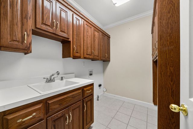 412 Treemont Dr, Clarksville, TN 37043