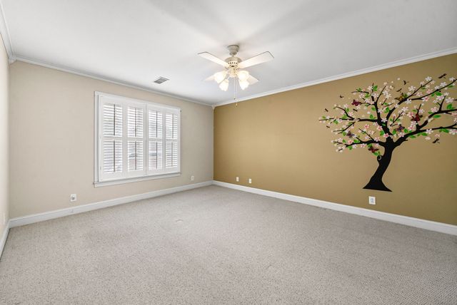 412 Treemont Dr, Clarksville, TN 37043