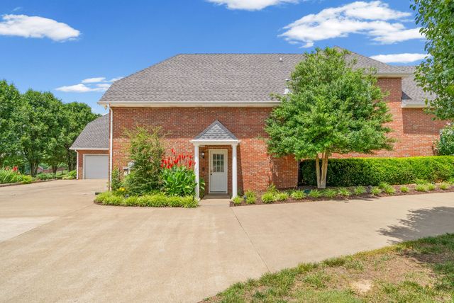 412 Treemont Dr, Clarksville, TN 37043