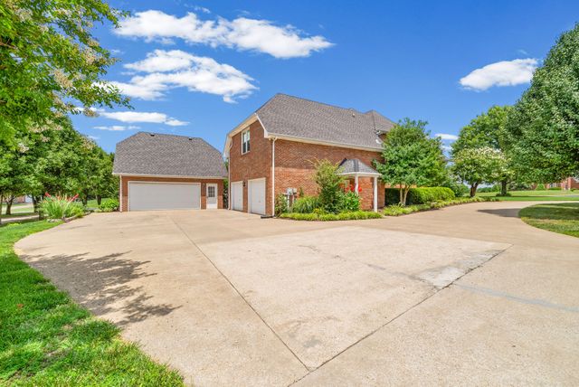412 Treemont Dr, Clarksville, TN 37043
