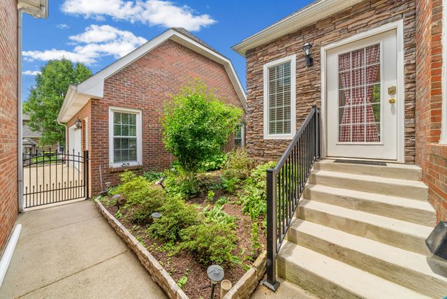 412 Treemont Dr, Clarksville, TN 37043