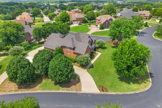 412 Treemont Dr, Clarksville, TN 37043