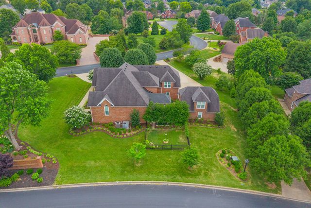 412 Treemont Dr, Clarksville, TN 37043