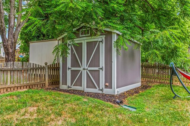 6205 Spring Park Road, Clemmons, NC 27012
