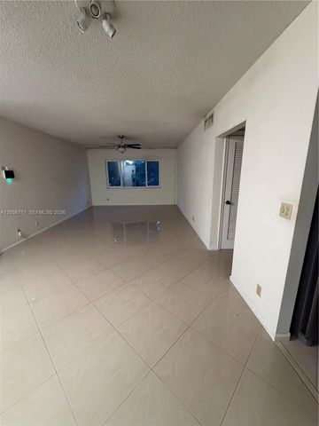 5700 NE 22nd Way 324, Fort Lauderdale, FL 33308