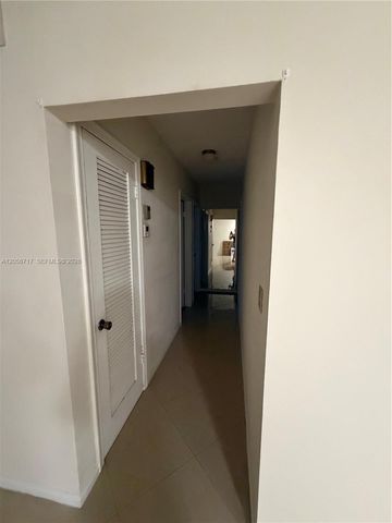 5700 NE 22nd Way 324, Fort Lauderdale, FL 33308