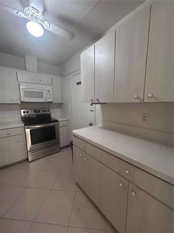 5700 NE 22nd Way 324, Fort Lauderdale, FL 33308