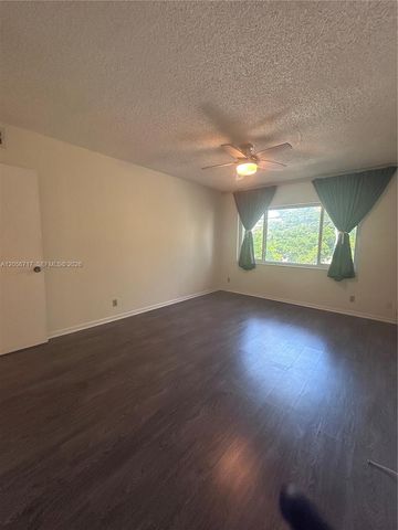 5700 NE 22nd Way 324, Fort Lauderdale, FL 33308