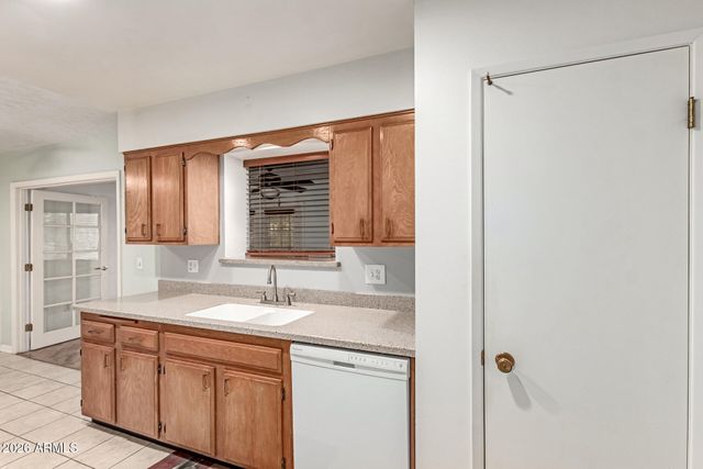 10329 W Floriade Drive, Sun City, AZ 85351