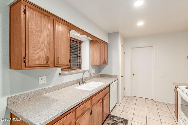 10329 W Floriade Drive, Sun City, AZ 85351